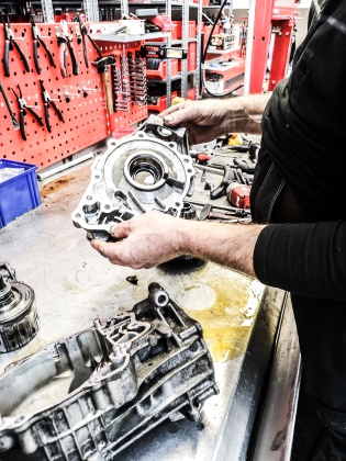 Mercedes Werkstatt Getriebe Reparatur
